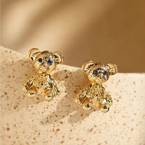 Teddy bear stud earrings N295